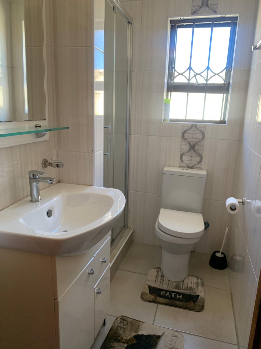 5 Bedroom Property for Sale in Baysville Eastern Cape